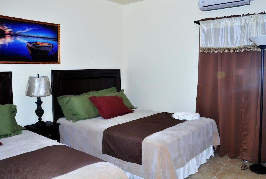 Hotel Partenon Beach & Resort La Ceiba Exterior foto