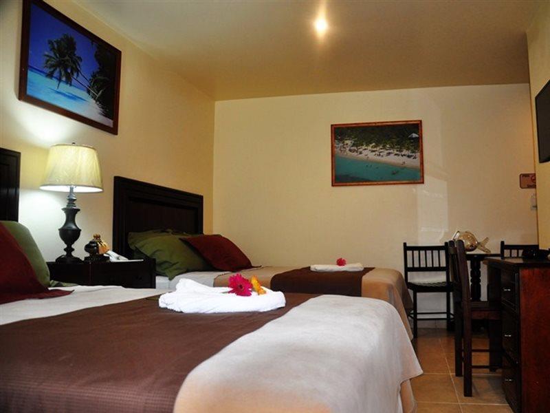 Hotel Partenon Beach & Resort La Ceiba Exterior foto