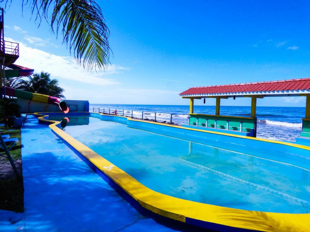 Hotel Partenon Beach & Resort La Ceiba Exterior foto